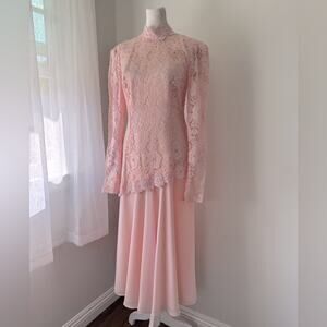Vintage ‘80s Rimini Pink Lace High Neck Long Sleeve Asymmetrical Midi Dress